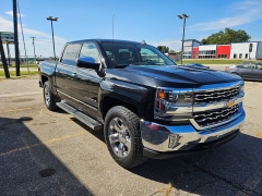 Used 2017  Chevrolet Silverado 1500 4WD Crew Cab LTZ at Carrikers Auto Outlet near Oskaloosa&comma; IA