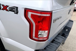 Used 2015  Ford F-150 4WD Supercrew XLT 5 1&sol;2 at Carrikers Auto Outlet near Oskaloosa&comma; IA