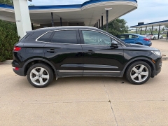 Used 2017  Lincoln MKC 4d SUV FWD Premiere at Carrikers Auto Outlet near Oskaloosa&comma; IA