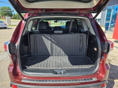 Used 2014  Toyota Highlander 4d SUV FWD XLE at Carrikers Auto Outlet near Oskaloosa&comma; IA