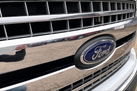 Used 2020  Ford F-150 4WD SuperCrew XLT 5 1&sol;2 at Carrikers Auto Outlet near Oskaloosa&comma; IA
