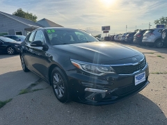 Used 2020  Kia Optima 4d Sedan LX at Carrikers Auto Outlet near Oskaloosa&comma; IA