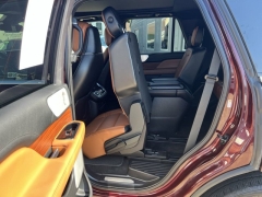 Used 2019 Lincoln Navigator 4d SUV 4WD Reserve at Carrikers Auto Outlet near Oskaloosa, IA