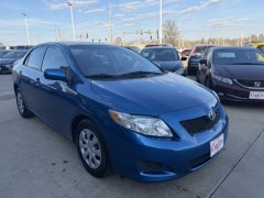 Used 2009  Toyota Corolla 4d Sedan LE at Carrikers Auto Outlet near Oskaloosa&comma; IA