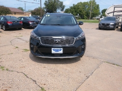 Used 2019 Kia Sorento 4d SUV FWD EX at Carrikers Auto Outlet near Oskaloosa, IA