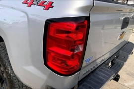 Used 2018  Chevrolet Silverado 1500 4WD Crew Cab LT at Carrikers Auto Outlet near Oskaloosa&comma; IA