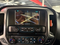 Used 2016  Chevrolet Silverado 1500 4WD Crew Cab LT Z71 at Carrikers Auto Outlet near Oskaloosa&comma; IA