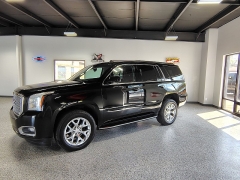 Used 2015  GMC Yukon 4d SUV 4WD SLT at Carrikers Auto Outlet near Oskaloosa&comma; IA