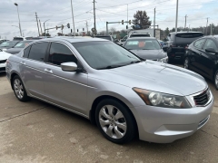 Used 2010  Honda Accord Sedan 4d EX-L Auto at Carrikers Auto Outlet near Oskaloosa&comma; IA