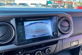 Used 2017  Toyota Tacoma 4WD Access Cab TRD Sport Auto at Carrikers Auto Outlet near Oskaloosa&comma; IA