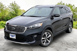  2019 Kia Sorento 4d SUV FWD EX at Carrikers Auto Outlet near Oskaloosa&comma; IA