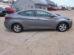 Used 2014 Hyundai Elantra 4d Sedan SE Auto at Carrikers Auto Outlet near Oskaloosa, IA