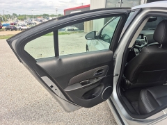 Used 2014  Chevrolet Cruze 4d Sedan LT2 AT at Carrikers Auto Outlet near Oskaloosa&comma; IA
