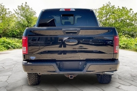 Used 2016  Ford F-150 4WD SuperCrew XLT 5 1&sol;2 at Carrikers Auto Outlet near Oskaloosa&comma; IA