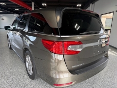 Used 2019  Honda Odyssey 4d Wagon EX-L at Carrikers Auto Outlet near Oskaloosa&comma; IA