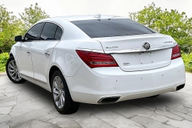 Used 2016  Buick LaCrosse 4d Sedan Leather V6 at Carrikers Auto Outlet near Oskaloosa&comma; IA