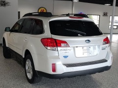 Used 2014  Subaru Outback 4d SUV i Premium CVT at Carrikers Auto Outlet near Oskaloosa&comma; IA
