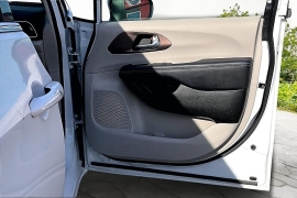 Used 2023  Chrysler Voyager LX FWD at Carrikers Auto Outlet near Oskaloosa&comma; IA