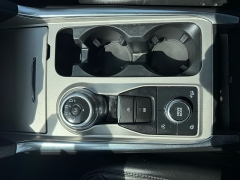 Used 2021  Ford Explorer XLT 4WD at Carrikers Auto Outlet near Oskaloosa&comma; IA