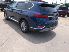 Used 2019 Hyundai Santa Fe 4d SUV FWD SE 2.4L at Carrikers Auto Outlet near Oskaloosa, IA