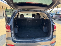 Used 2020  Kia Sorento 4d SUV AWD LX I4 at Carrikers Auto Outlet near Oskaloosa&comma; IA