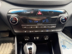 Used 2016  Hyundai Tucson 4d SUV AWD Limited at Carrikers Auto Outlet near Oskaloosa&comma; IA