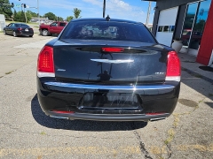 Used 2016  Chrysler 300 4d Sedan Limited AWD at Carrikers Auto Outlet near Oskaloosa&comma; IA