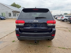 Used 2016  Jeep Grand Cherokee 4d SUV 4WD Laredo at Carrikers Auto Outlet near Oskaloosa&comma; IA