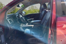 Used 2018  Nissan Titan 4WD Crew Cab SL at Carrikers Auto Outlet near Oskaloosa&comma; IA