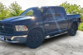  2015 Ram 1500 4WD Crew Cab Outdoorsman at Carrikers Auto Outlet near Oskaloosa&comma; IA