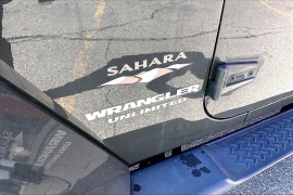 Used 2015  Jeep Wrangler Unlimited 4d Convertible Sahara at Carrikers Auto Outlet near Oskaloosa&comma; IA