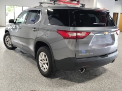 Used 2018  Chevrolet Traverse 4d SUV AWD LT Cloth w&sol;1LT at Carrikers Auto Outlet near Oskaloosa&comma; IA