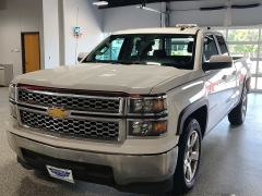 Used 2014  Chevrolet Silverado 1500 2WD Double Cab LT at Carrikers Auto Outlet near Oskaloosa&comma; IA