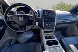 Used 2020  Dodge Grand Caravan 4d Wagon SXT at Carrikers Auto Outlet near Oskaloosa&comma; IA