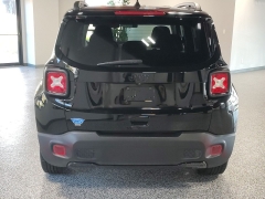 Used 2019  Jeep Renegade 4d SUV 4WD Latitude Altitude at Carrikers Auto Outlet near Oskaloosa&comma; IA