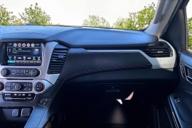 Used 2018  GMC Yukon 4d SUV 4WD SLT at Carrikers Auto Outlet near Oskaloosa&comma; IA