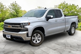  2020 Chevrolet Silverado 1500 4WD Double Cab LT at Carrikers Auto Outlet near Oskaloosa&comma; IA