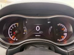 Used 2016  Jeep Grand Cherokee 4d SUV 4WD Laredo at Carrikers Auto Outlet near Oskaloosa&comma; IA