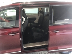 Used 2018  Chrysler Pacifica 4d Wagon Touring L at Carrikers Auto Outlet near Oskaloosa&comma; IA