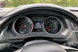 Used 2018  Volkswagen Tiguan 4d SUV SE at Carrikers Auto Outlet near Oskaloosa&comma; IA