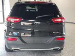 Used 2017  Jeep Cherokee 4d SUV 4WD Limited V6 High Altitude at Carrikers Auto Outlet near Oskaloosa&comma; IA