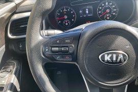 Used 2016  Kia Sorento 4d SUV AWD LX at Carrikers Auto Outlet near Oskaloosa&comma; IA