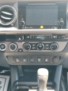 Used 2017  Toyota Tacoma 4WD Double Cab TRD Off-Road Auto at Carrikers Auto Outlet near Oskaloosa&comma; IA