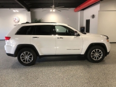 Used 2016  Jeep Grand Cherokee 4d SUV 4WD Limited at Carrikers Auto Outlet near Oskaloosa&comma; IA