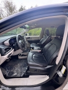 Used 2022  Chrysler Pacifica Touring L FWD at Carrikers Auto Outlet near Oskaloosa&comma; IA