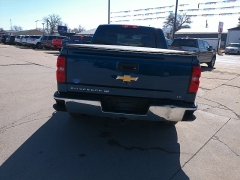 Used 2018 Chevrolet Silverado 1500 4WD Crew Cab LT at Carrikers Auto Outlet near Oskaloosa, IA