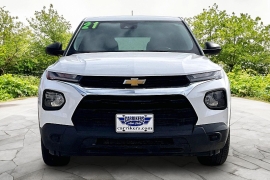Used 2021  Chevrolet Trailblazer 4d SUV AWD LS at Carrikers Auto Outlet near Oskaloosa&comma; IA