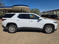 Used 2023 Chevrolet Traverse FWD 4dr LS w/1LS at Carrikers Auto Outlet near Oskaloosa, IA