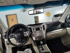 Used 2014  Subaru Outback 4d SUV i Premium CVT at Carrikers Auto Outlet near Oskaloosa&comma; IA