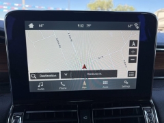 Used 2019 Lincoln Navigator 4d SUV 4WD Reserve at Carrikers Auto Outlet near Oskaloosa, IA